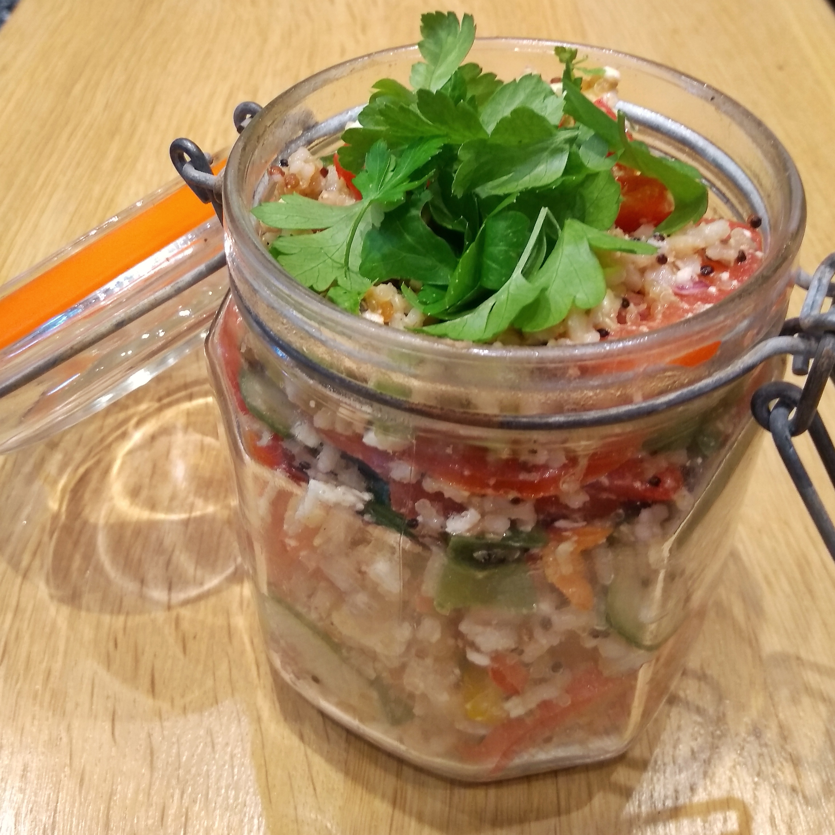 Reissalat mit Gemüse und Feta - Ernährung Meier - Heike Meier