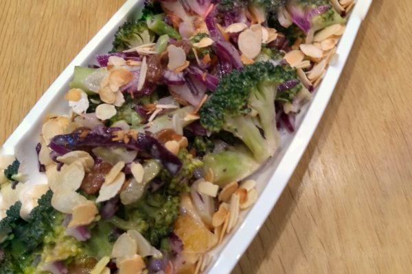 Rotkohl-Brokkoli-Salat
